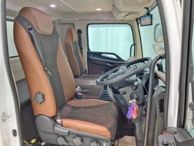 日野 レンジャー 2KG-FD2ABG(2WD)の写真7