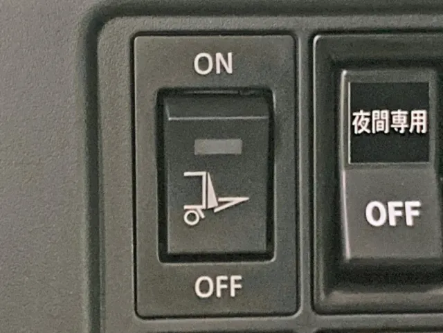 ゲートのメインスイッチです。|日野 レンジャー 2KG-FD2ABG(2WD)の写真29