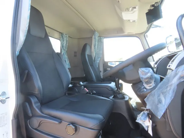 三菱 ファイター 2KG-FK65F(2WD)の写真6