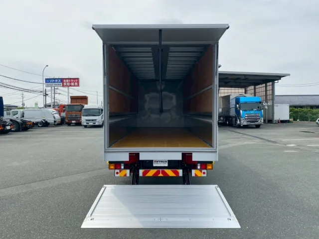 三菱 ファイター 2KG-FK65F(2WD)の写真9