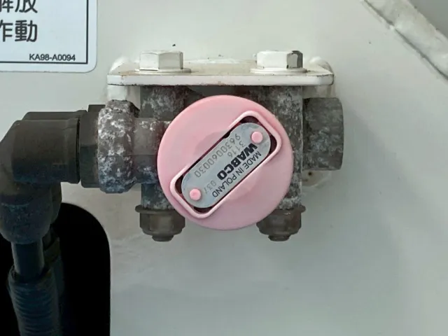 駐車ブレーキです。|極東  KA24060の写真20