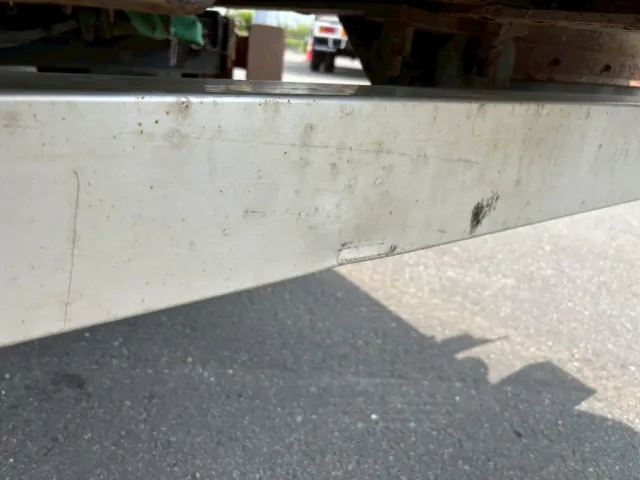 リヤバンパーヘコミ傷あります。|UDトラックス クオン QKG-CG5ZMの写真36