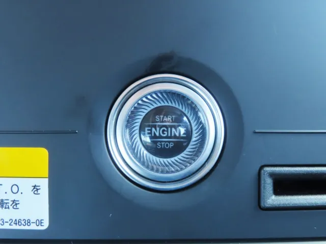 エンジンスタートスイッチです。|三菱 スーパーグレート 2PG-FV80VYの写真14