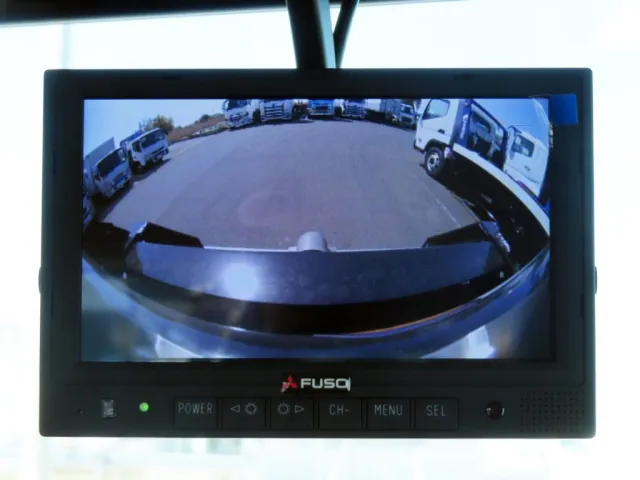 液晶バックモニター付きです。|三菱 スーパーグレート 2PG-FV80VYの写真17