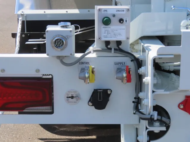 コネクター接続部です。|三菱 スーパーグレート 2KG-FV80VYPの写真21