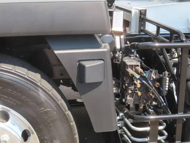 巻き込み防止装置付きです。|三菱 スーパーグレート 2PG-FV84VZの写真7