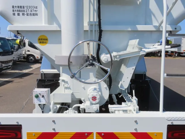 上物の操作ハンドルです。|三菱 スーパーグレート 2PG-FV84VZの写真18