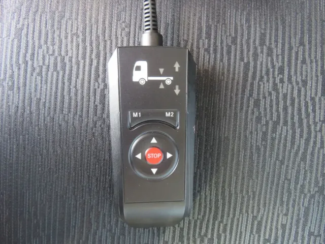 エアサスのコントローラーです。|三菱 スーパーグレート 2PG-FV84VZの写真24