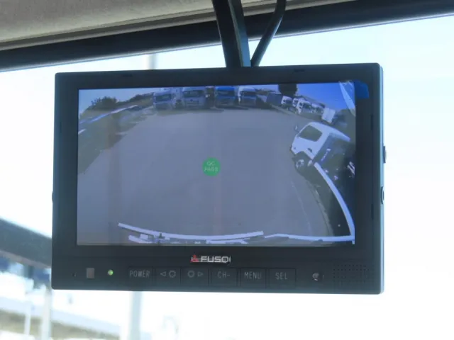 液晶バックモニター付きです。|三菱 スーパーグレート 2PG-FV84VZの写真25