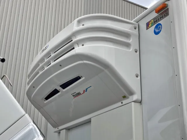 冷凍機です。(直冷式です)|日野 レンジャー 2KG-FD2ABG(2WD)の写真15