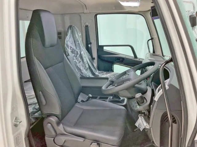 三菱 ファイター 2KG-FK62F(2WD)の写真7