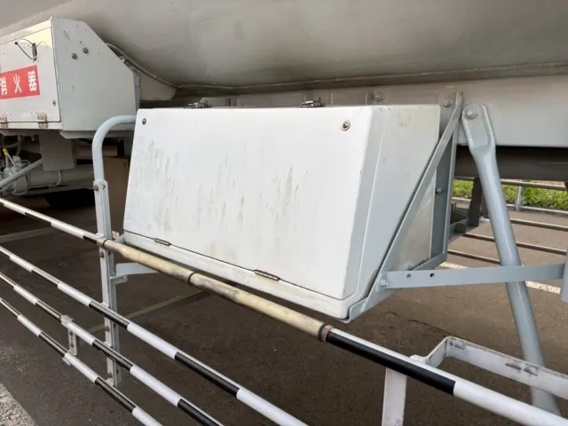 運転席側工具箱が付いています。|東邦  TT28J5N2Sの写真34