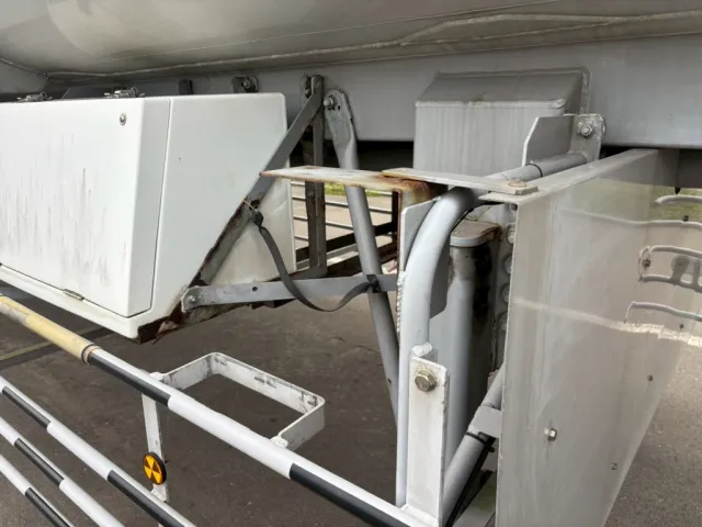 運転席側サイドフラッシャー欠品しています。|東邦  TT28J5N2Sの写真41