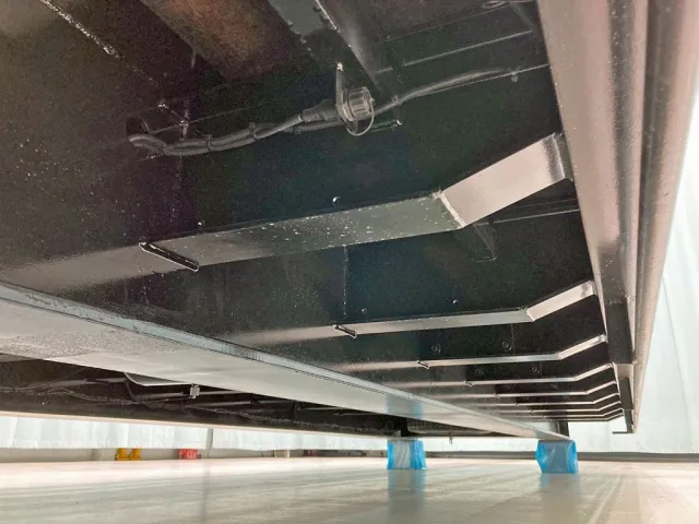 シャーシとネタの状態です。(横ネタは鉄製です)|東邦  TL48J9T2Sの写真7