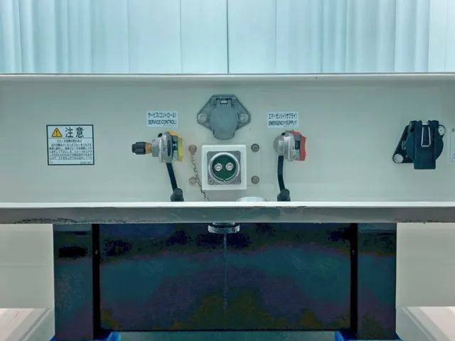 コネクター接続部です。(歩みは電気式です)|東邦  TL48J9T2Sの写真24