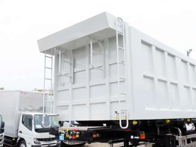 シートデッキ付きです。|コダイラ  KFL32改の写真12