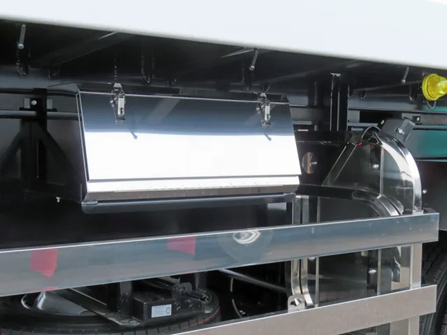 工具箱はステンレス製です。|コダイラ  KFL32改の写真16