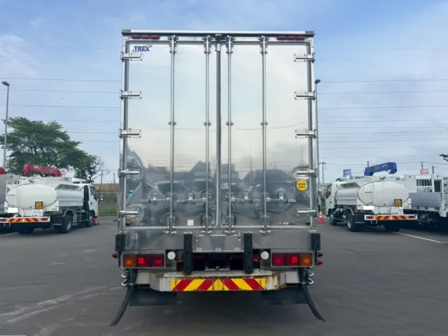 リヤ蝶番・ハンマーロック・キャッチはステンレス製です。|三菱 スーパーグレート 2PG-FV74HZの写真12