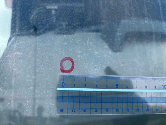 Fガラスに飛び石あります。|三菱 スーパーグレート 2PG-FV74HZの写真33