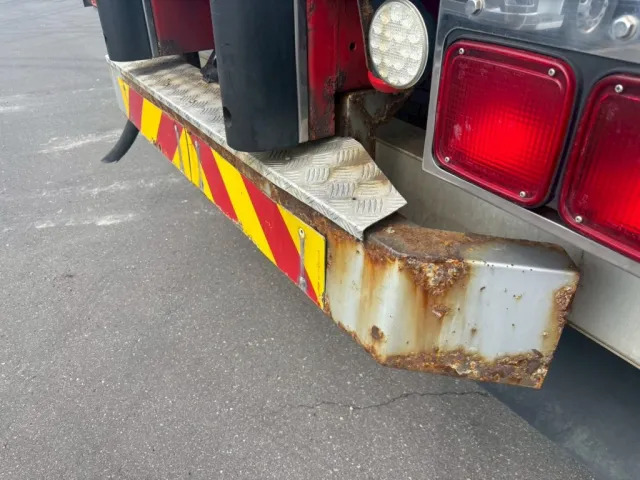 リヤステップ曲がりあります。|三菱 スーパーグレート 2PG-FV74HZの写真38