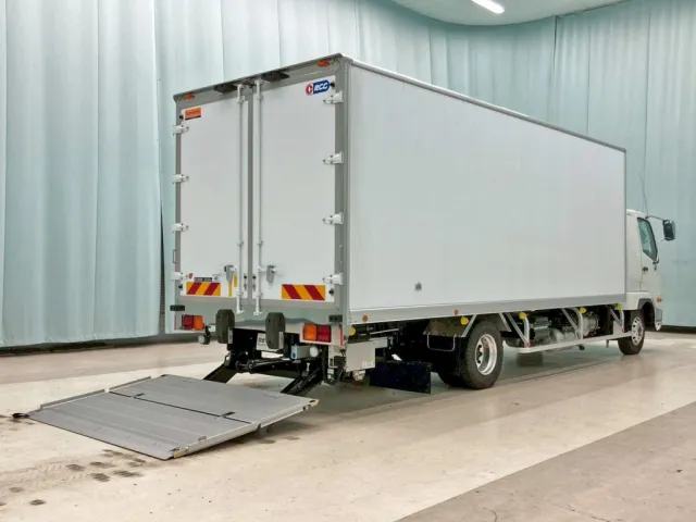 三菱 ファイター 2KG-FK65F(2WD)の写真4