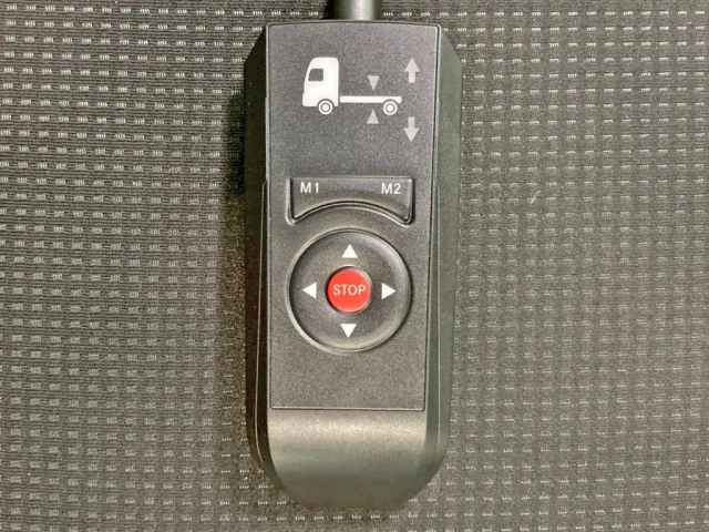 エアサスのコントローラーです。|三菱 ファイター 2KG-FK65F(2WD)の写真31