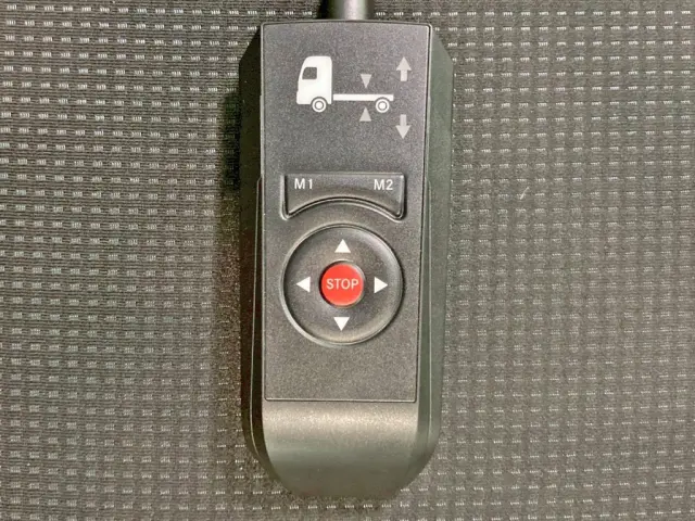 エアサスのコントローラーです。|三菱 ファイター 2KG-FK65F(2WD)の写真31