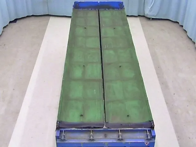 天蓋式コボレーンを閉じた状態です。|東急  TF36H2C3の写真46