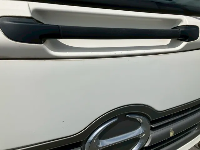 フロントパネルにキズ・板金跡があります。|日野 レンジャー TKG-FC9JCAP(2WD)の写真18