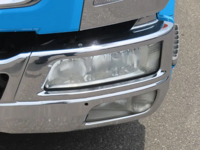 助手席側ヘッドライトに曇りがあります。|三菱 ファイター TKG-FK61F(2WD)の写真12