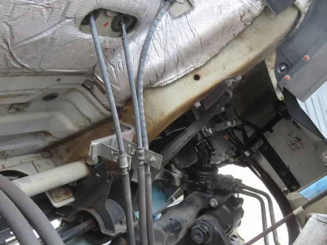 キャブ下面の状態です。|三菱 ファイター TKG-FK61F(2WD)の写真31