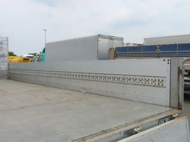 あおり内側の状態です。|三菱 ファイター TKG-FK61F(2WD)の写真43