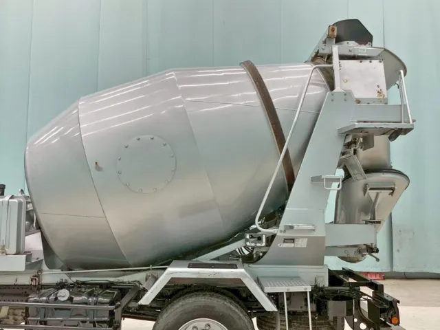 ドラムの外観状態です。(助手席側)|いすゞ フォワード LKG-FTR90S2の写真21