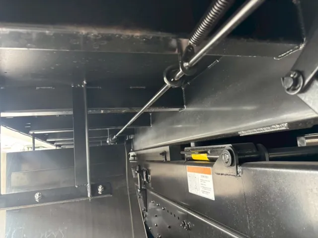 シャーシとネタの状態です。(縦ネタ・横ネタは鉄製です)|三菱 スーパーグレート 2PG-FV80VYの写真7