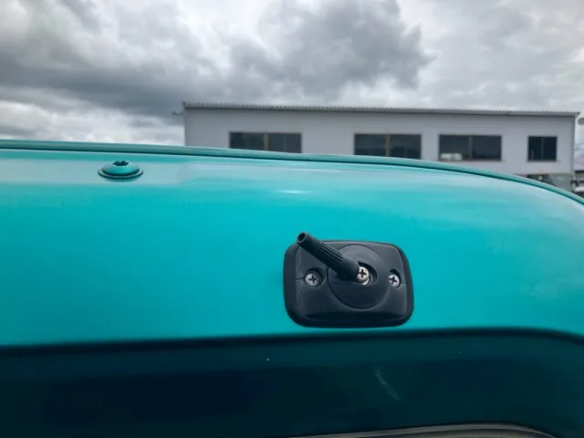 アンテナが折れています。|日野 レンジャー QKG-FE7JKAAの写真29