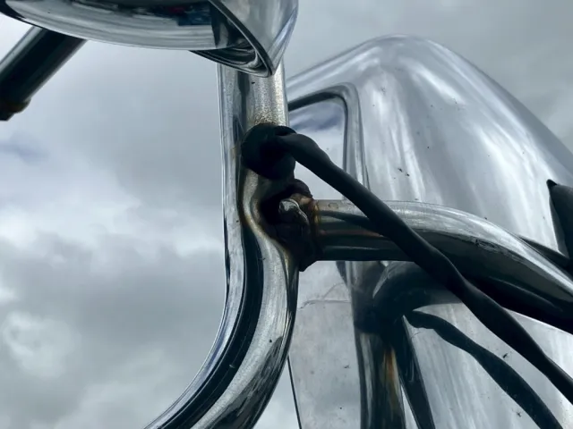 助手席側ミラー取付部に割れがあります。|日野 レンジャー QKG-FE7JKAAの写真39