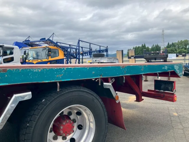 助手席側ボディーにキズ・サビ・ヘコミがあります。|日野 レンジャー QKG-FE7JKAAの写真44