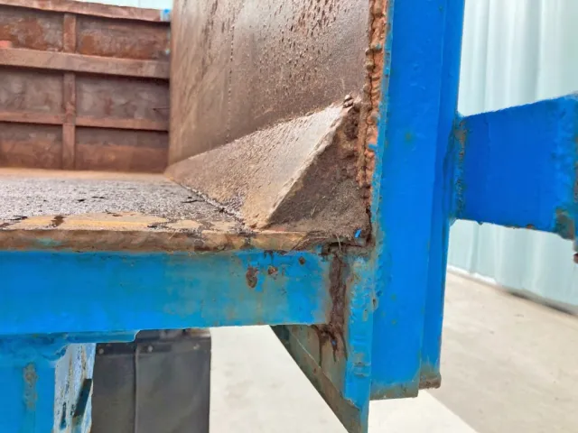 リヤレール運転席側に亀裂があります。|瑞穂  コンテナの写真28