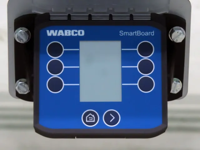 スマートボード付きです。|トレクス  VFR345の写真15