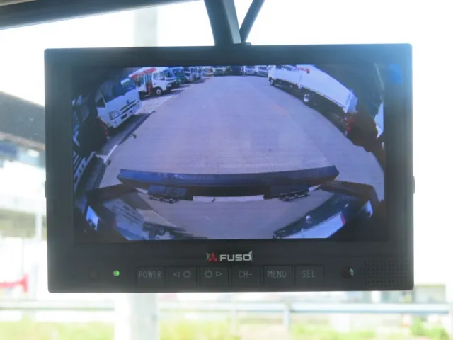 液晶バックモニター付きです。|三菱 スーパーグレート 2PG-FV80VYの写真17