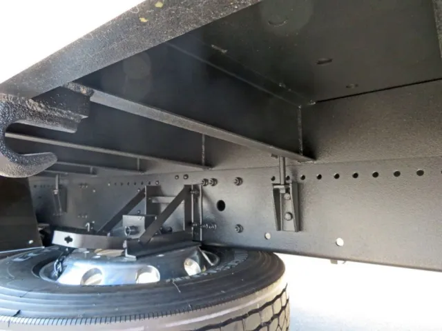 シャーシとネタの状態です。(縦ネタ・横ネタは鉄製です)|三菱 スーパーグレート 2PG-FV80VZの写真7