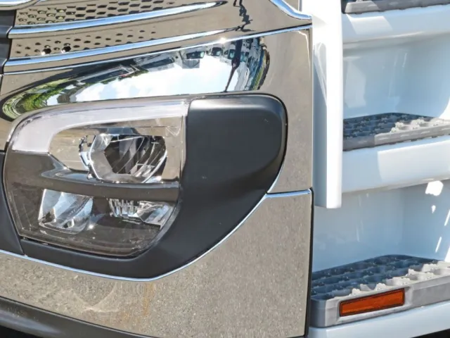 アクティブサイドガードアシストセンサー付きです。|三菱 スーパーグレート 2PG-FV80VZの写真24