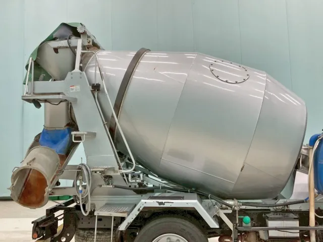 ドラムの外観状態です。(運転席側)|いすゞ フォワード LKG-FTR90S2の写真19