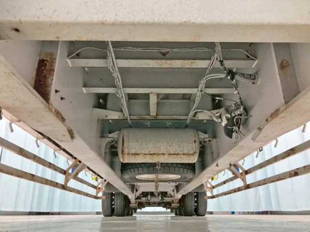 下回りの状態です。(中央前方)|フルハーフ  DFPDG241A改の写真9