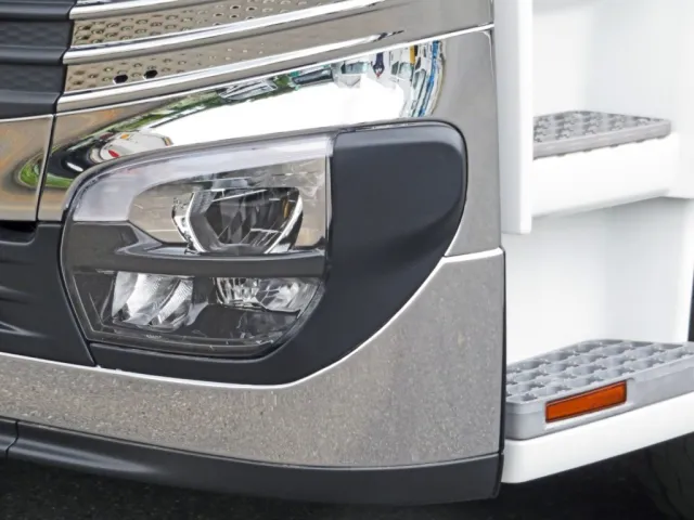 アクティブ・サイドガード・アシスト付きです。|三菱 スーパーグレート 2PG-FV80VYの写真12