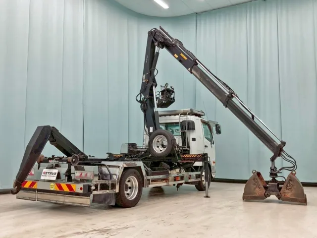 三菱 ファイター QKG-FK62FZの写真4