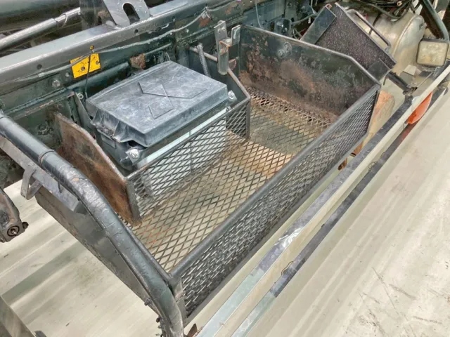 運転席側にりん木入れが付いています。|三菱 ファイター QKG-FK62FZの写真15