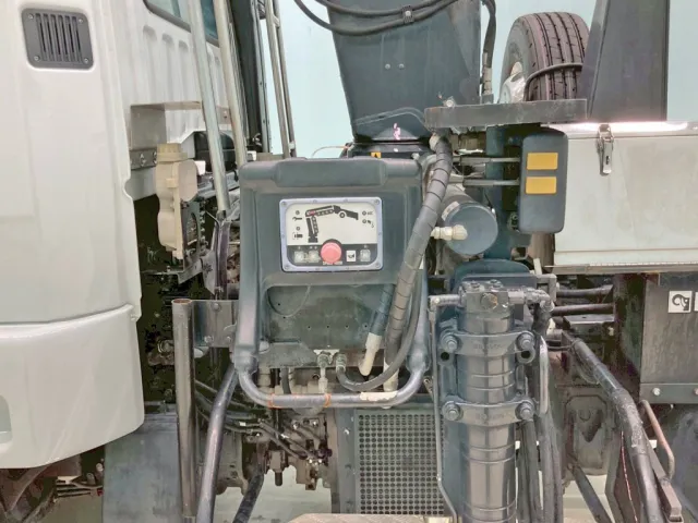 助手席側のアウトリガーの状態です。|三菱 ファイター QKG-FK62FZの写真20