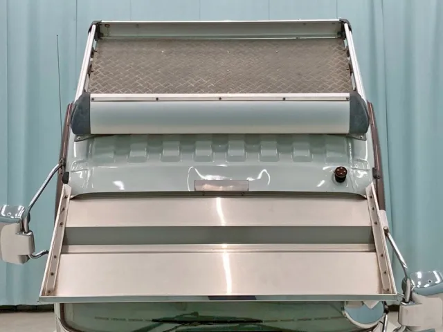 ルーフにデッキが付いています。|三菱 ファイター QKG-FK62FZの写真42