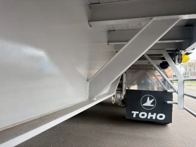 シャーシとネタの状態です。|東邦  TE28H8C21改の写真7